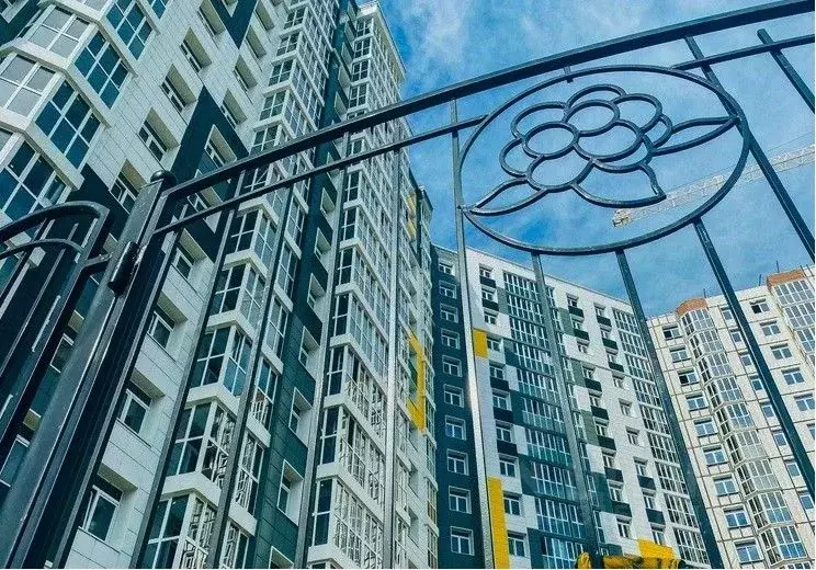 Студия Ханты-Мансийский АО, Нижневартовск ул. Ленина, 58 (65.1 м) - Фото 1