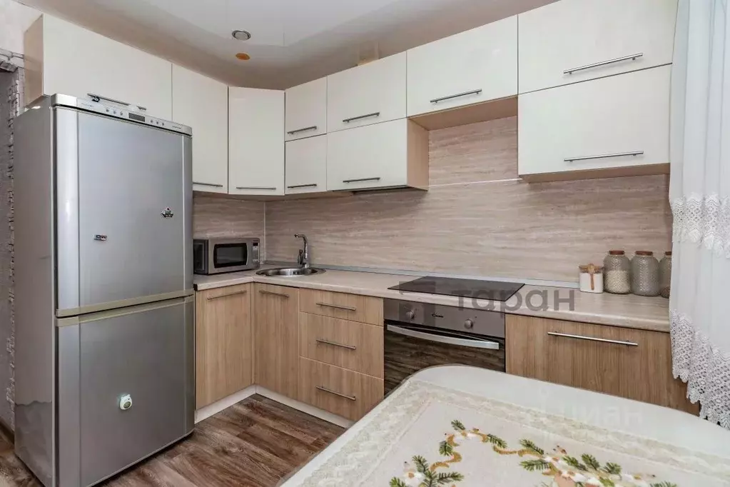 1-к кв. Челябинская область, Челябинск ул. Молодогвардейцев, 70а (40.0 ... - Фото 1