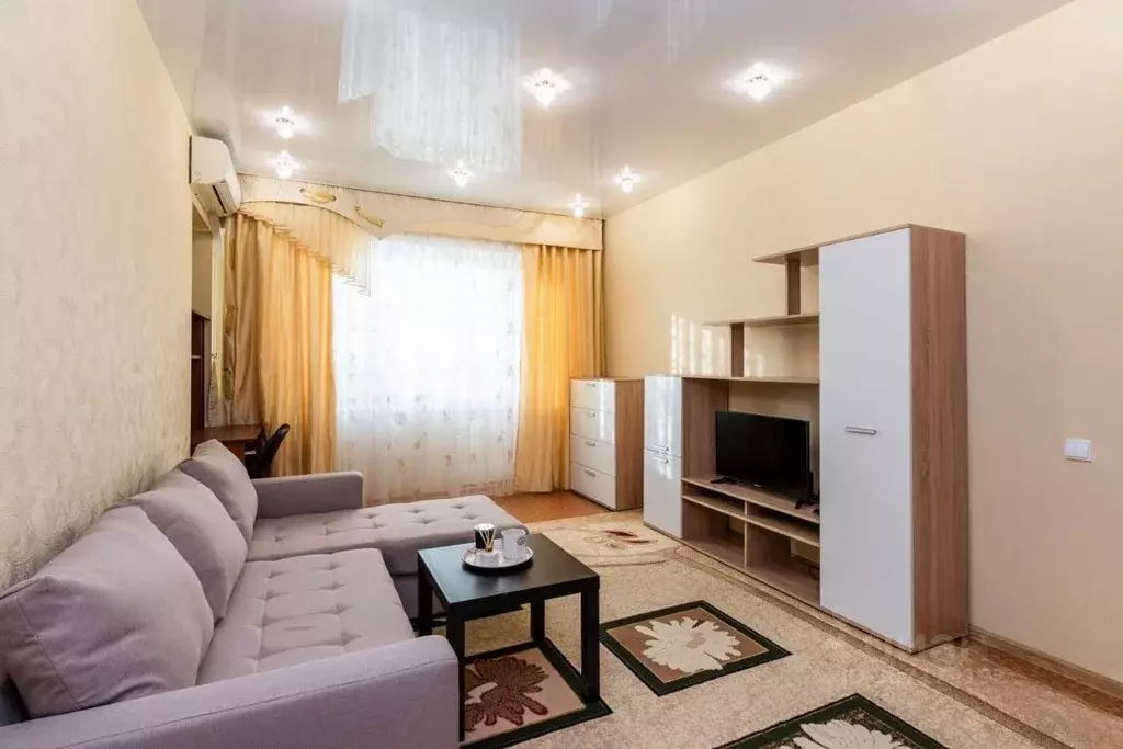 2-к кв. Кемеровская область, Новокузнецк Запорожская ул., 77 (70.0 м) - Фото 1