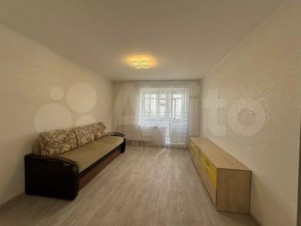 1-к. квартира, 72 м, 3/9 эт. - Фото 1