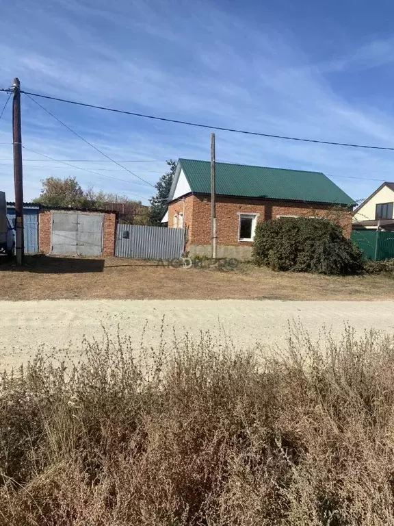 Дом в Саратовская область, Красноармейск ул. Смольянинова, 24 (60 м) - Фото 1