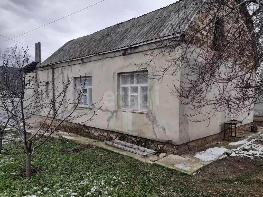 Дом в Крым, Бахчисарайский район, с. Долинное ул. Ленина, 17 (119 м) - Фото 1