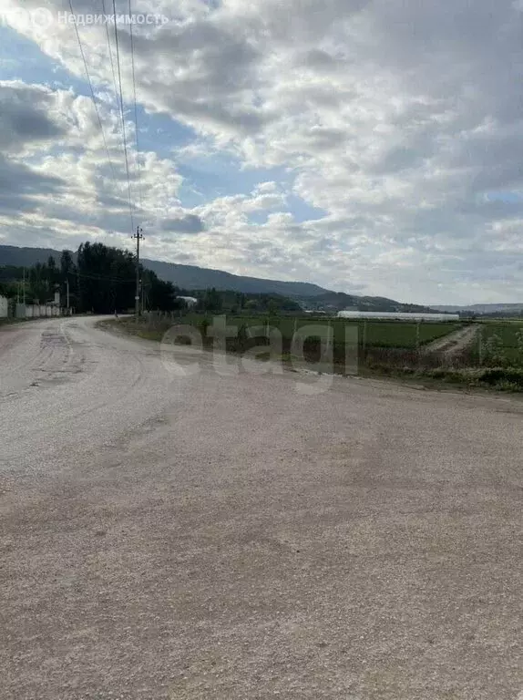 Участок в Бахчисарайский район, село Железнодорожное (7 м) - Фото 1