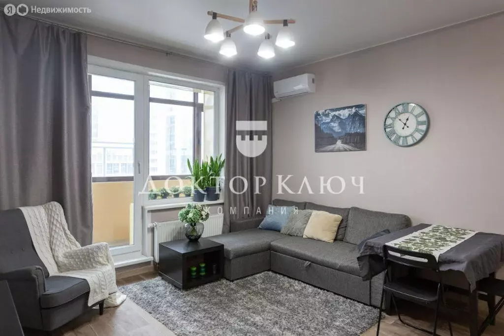 1-комнатная квартира: Новосибирск, улица Кирова, 25 (43.7 м) - Фото 0