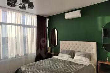 2-к кв. Тюменская область, Тюмень ул. Газовиков, 35 (67.0 м) - Фото 0