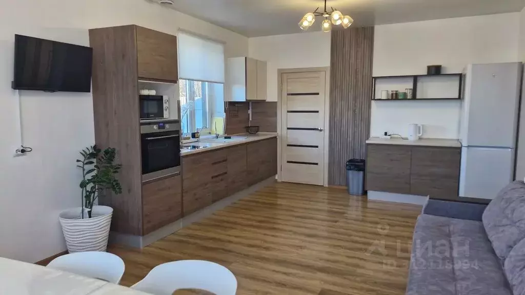 Дом в Свердловская область, Екатеринбург муниципальное образование, с. ... - Фото 1