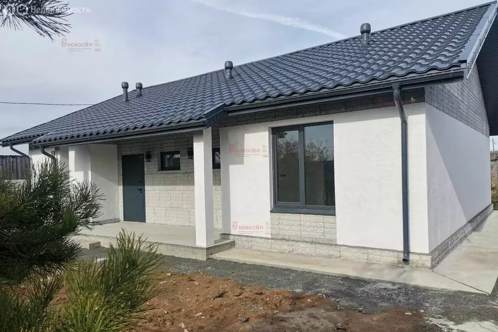 Дом в село Малобрусянское, улица Кирова, 17 (130 м) - Фото 1
