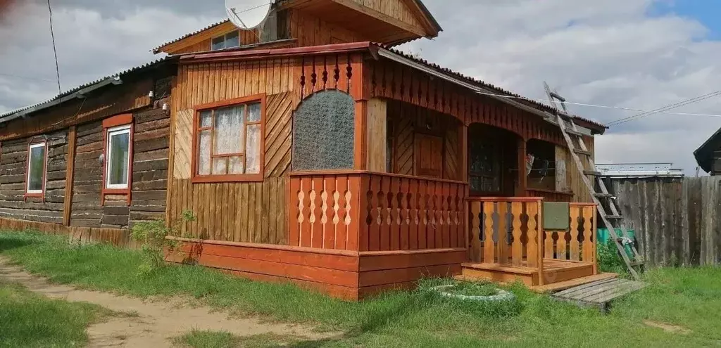 Дом в Саха (Якутия), Якутск Якутская ул. (79 м) - Фото 1