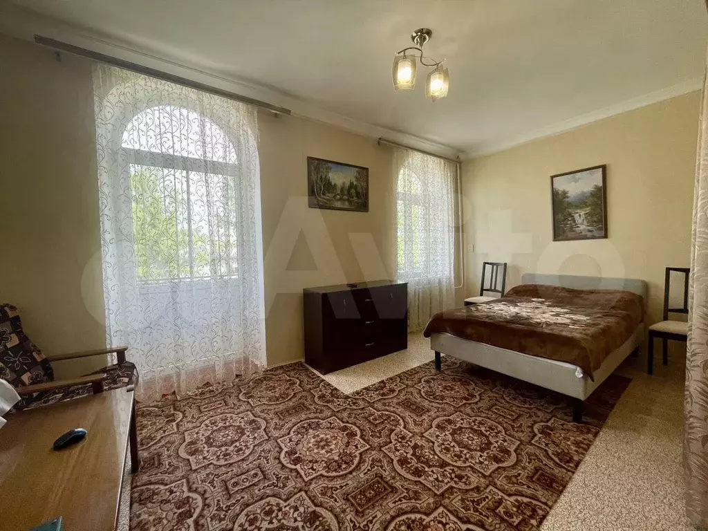 2-к. квартира, 56 м, 3/3 эт. - Фото 0