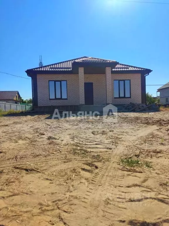 Дом в Ростовская область, Волгодонск Песчаная ул. (110 м) - Фото 1