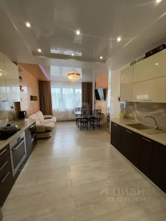 2-к кв. Ханты-Мансийский АО, Сургут ул. Крылова, 38 (64.8 м) - Фото 1