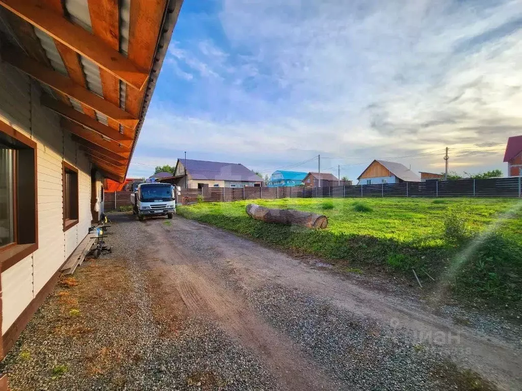 Участок в Алтай, Майминский район, пос. Карлушка ул. Валентины ... - Фото 1