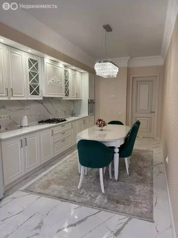 3-комнатная квартира: Махачкала, проспект Амет-хана Султана, 37А (100 ... - Фото 1