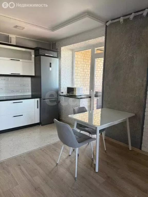 1-комнатная квартира: Челябинск, улица Тухачевского, 14 (47 м) - Фото 2