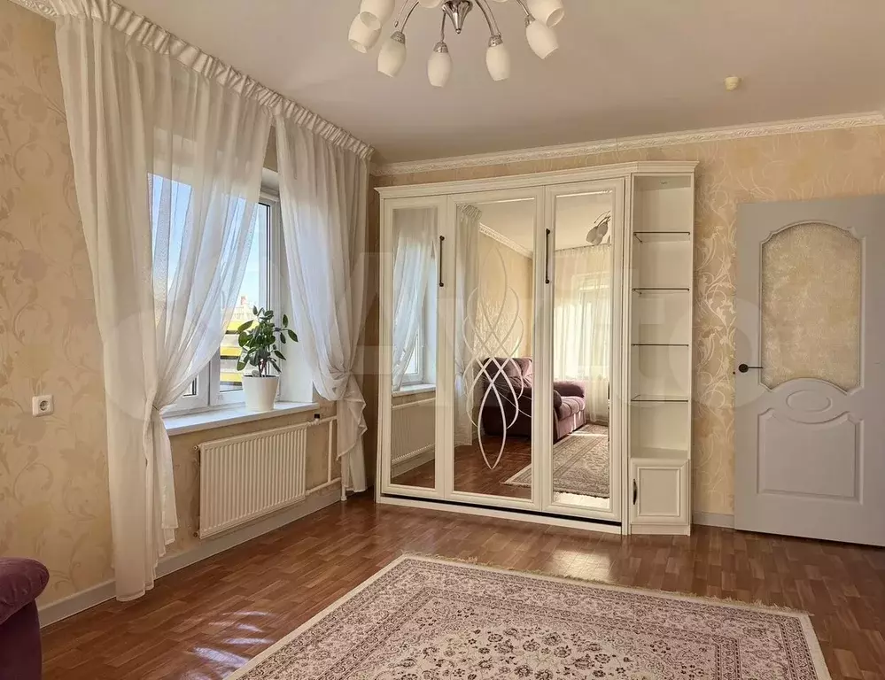 2-к. квартира, 60 м, 5/18 эт. - Фото 1