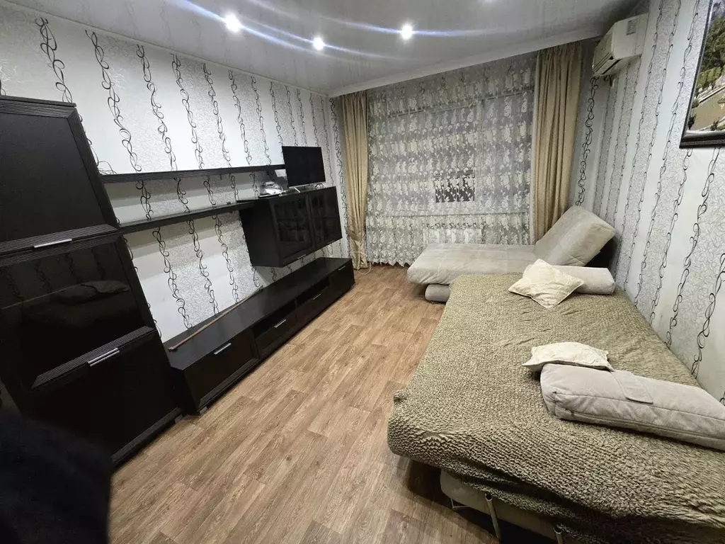 2-к кв. Волгоградская область, Волгоград Нарвская ул., 10 (55.0 м) - Фото 2