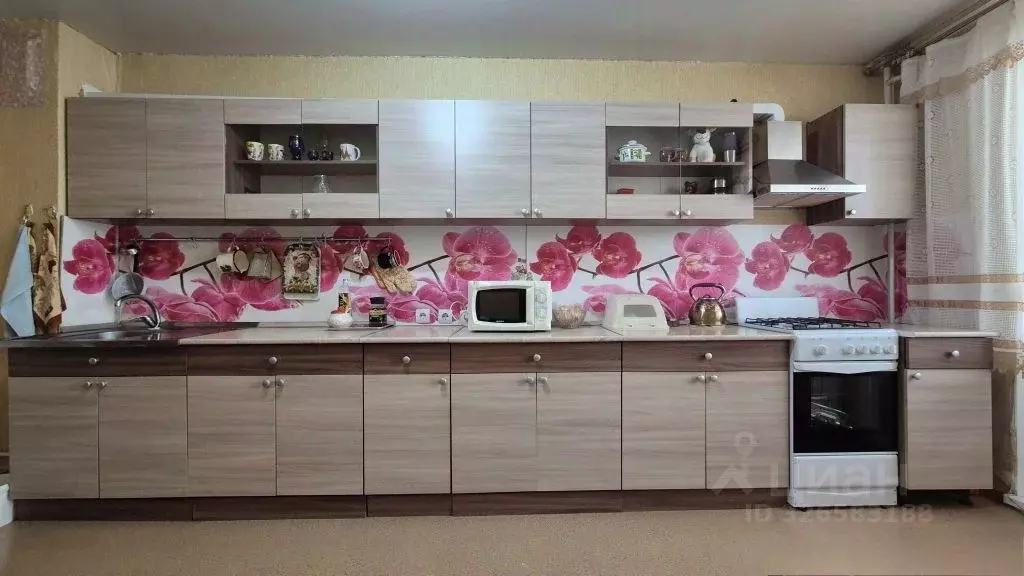 2-к кв. Саратовская область, Энгельс просп. Химиков, 3/23 (61.0 м) - Фото 1