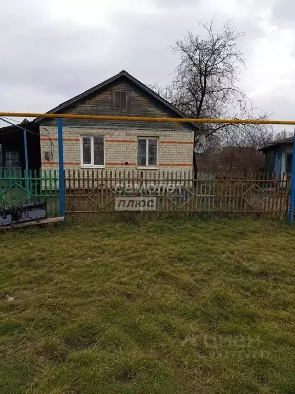 Дом в Курская область, Поныри муниципальное образование, Поныри рп ул. ... - Фото 1