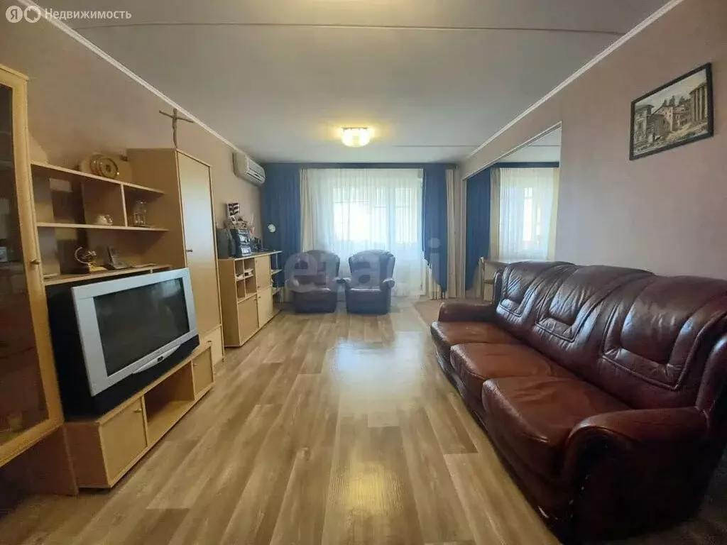 3-комнатная квартира: Череповец, Любецкая улица, 5 (70.5 м) - Фото 0