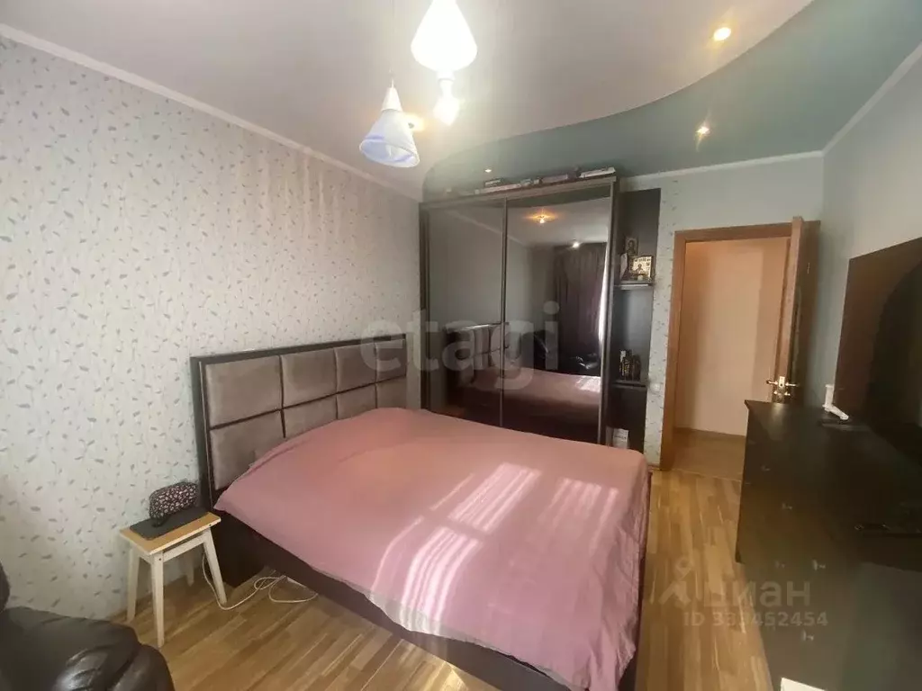 3-к кв. Белгородская область, Белгород ул. Буденного, 6 (71.7 м) - Фото 1