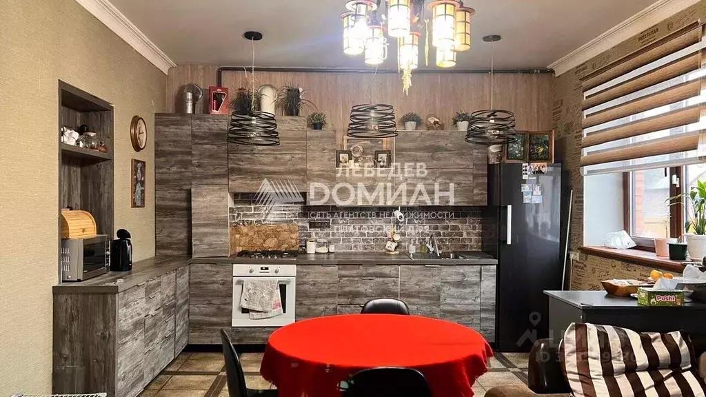 Дом в Ростовская область, Новочеркасск ул. Вавилова, 35 (170 м) - Фото 1