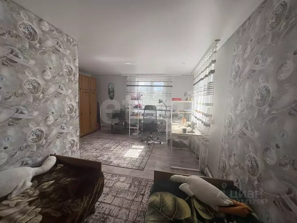 Дом в Белгородская область, Корочанский район, Погореловское с/пос, с. ... - Фото 1