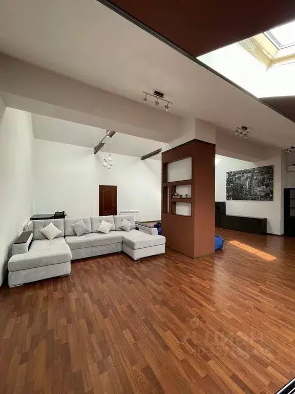 5-к кв. Татарстан, Казань ул. Зои Космодемьянской, 17 (212.0 м) - Фото 1