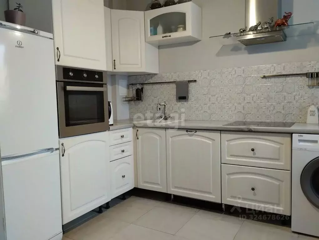 3-к кв. Тюменская область, Тюмень Широтная ул., 103 (75.3 м) - Фото 1