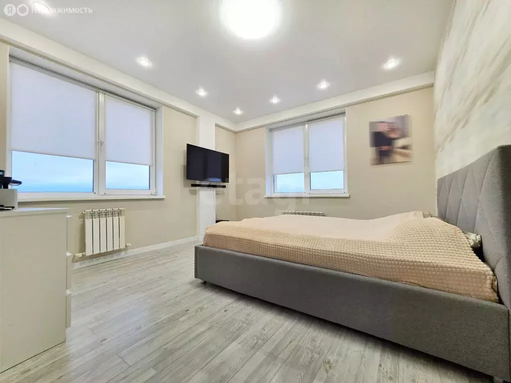 2-комнатная квартира: Нижний Тагил, улица А.З. Смелянского, 4 (59.9 м) - Фото 1