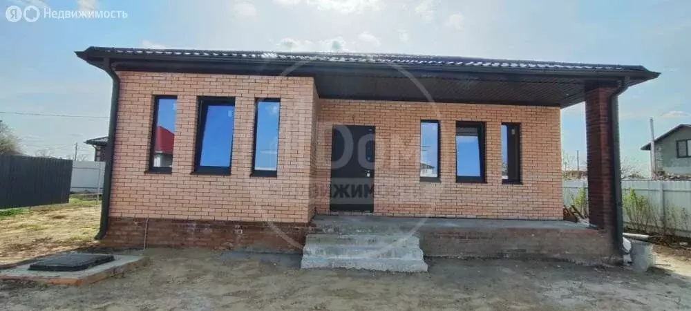 Дом в село Кулешовка, Восточная улица, 10 (80 м) - Фото 1