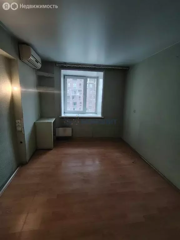 2-комнатная квартира: Нижний Новгород, улица Октябрьской Революции, 42 ... - Фото 2