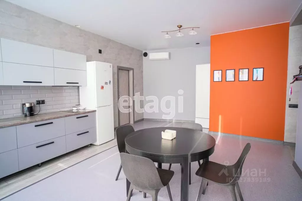 Дом в Крым, Ялта ул. Яна Тарвацкого, 10 (300 м) - Фото 1