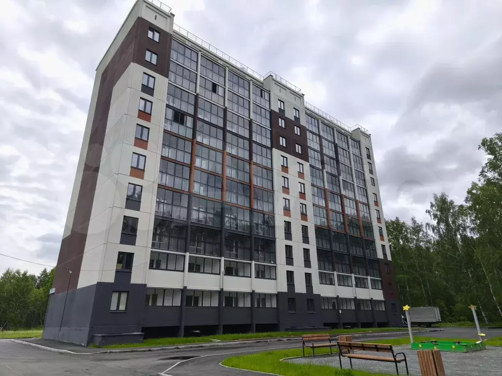 2-к. квартира, 60 м, 4/10 эт. - Фото 0