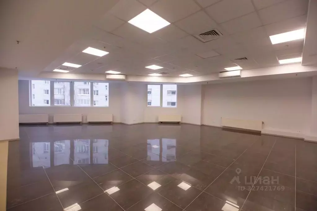 Офис в Санкт-Петербург просп. Испытателей, 30к2 (2566 м) - Фото 1