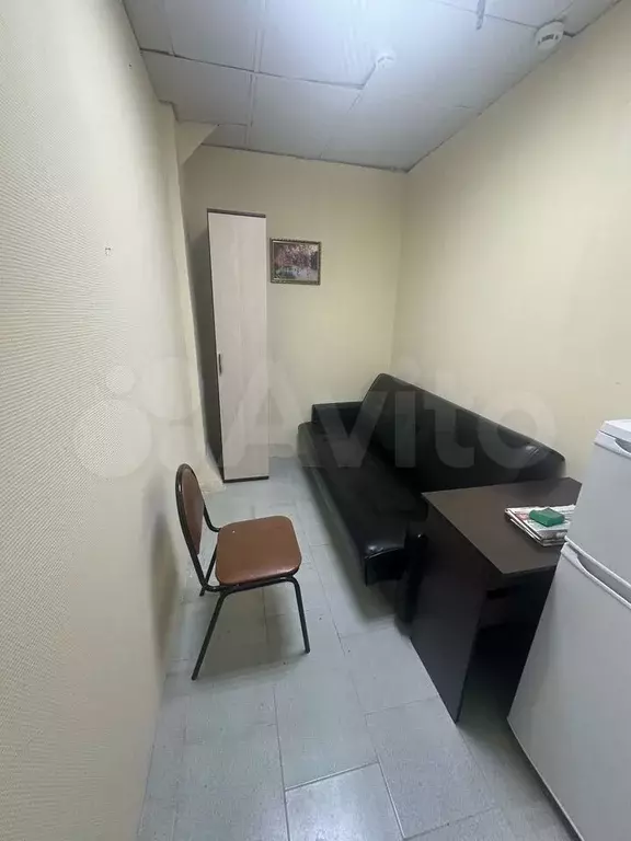 Комната 8 м в 4-к., 2/4 эт. - Фото 1