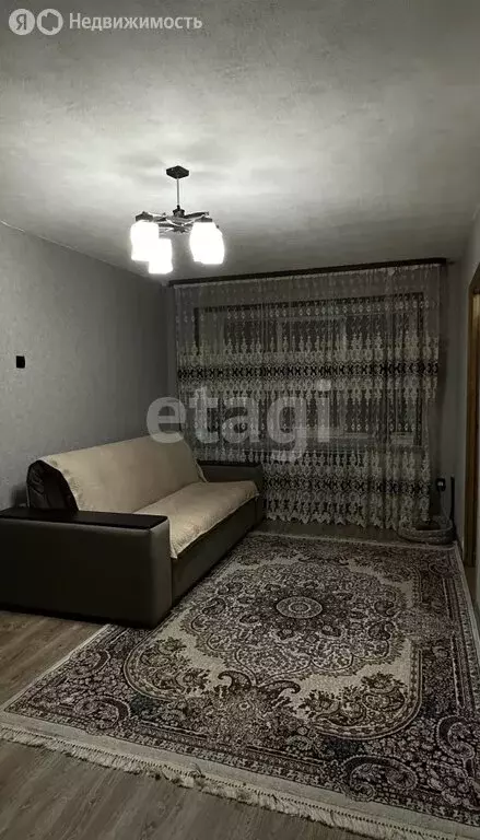 3-комнатная квартира: Ухта, Чибьюская улица, 32 (56.5 м) - Фото 1