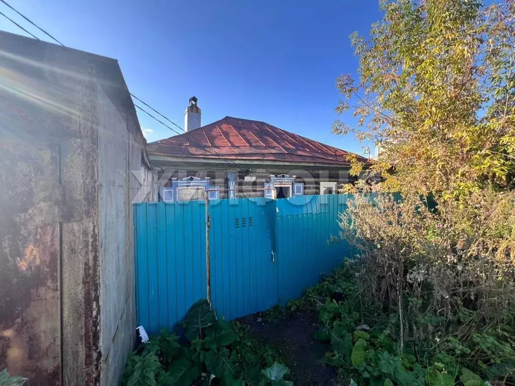 Дом в Новосибирская область, Новосибирск 1-й Бийский пер. (62 м) - Фото 1