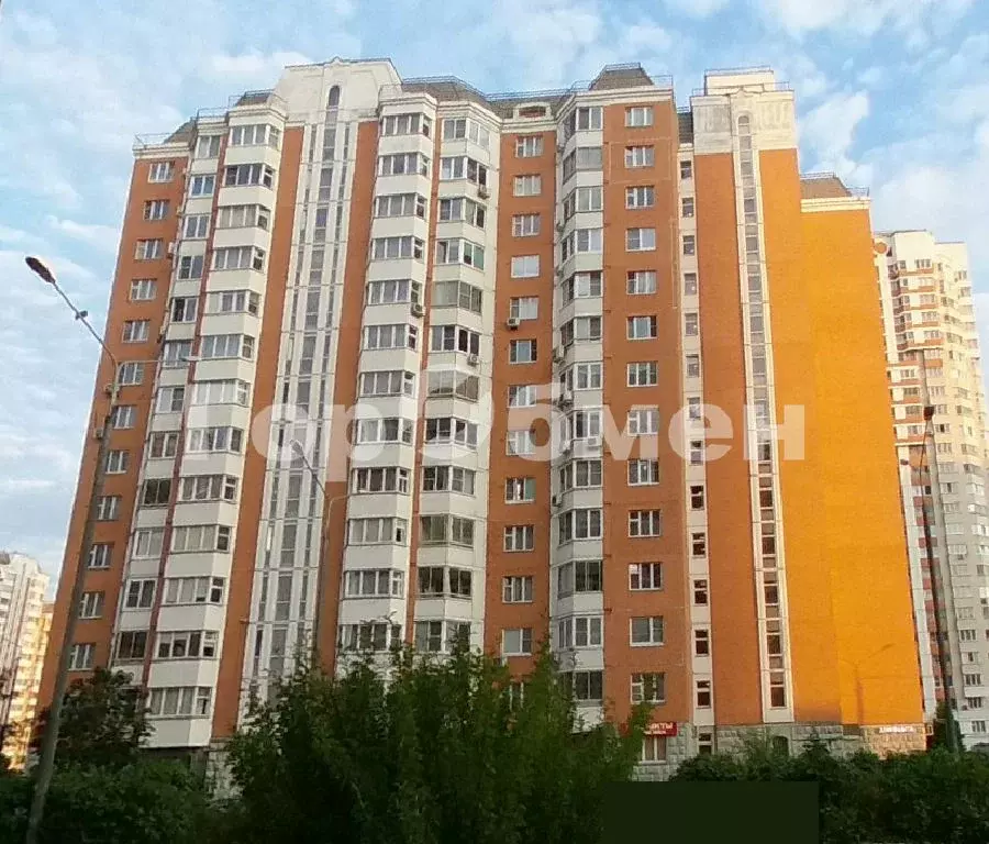 Продается 3-комнатная квартира - Фото 1