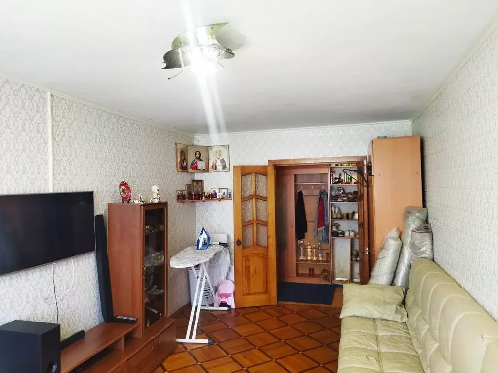 3-к кв. Челябинская область, Челябинск Ярославская ул., 16 (65.0 м) - Фото 0