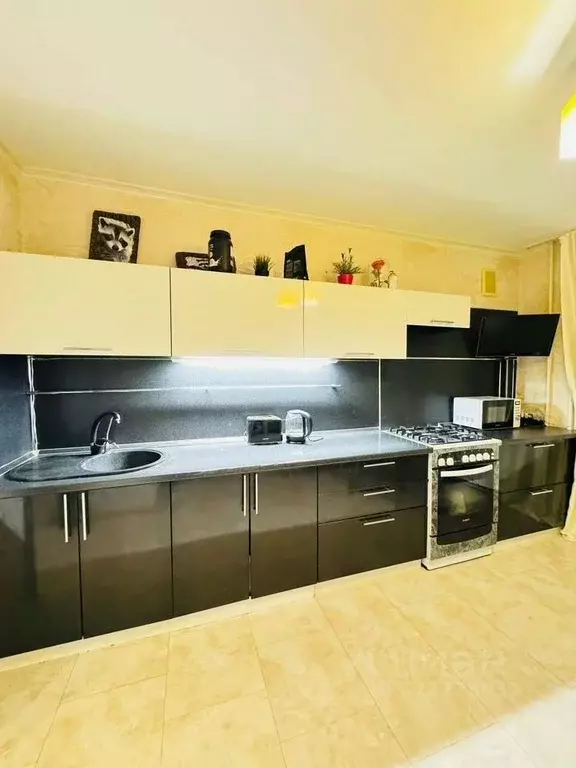 1-к кв. Татарстан, Казань ул. Оренбургский Тракт, 2 (40.1 м) - Фото 2