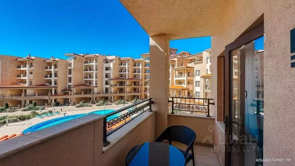 1-к кв. Крым, Евпатория городской округ, Заозерное пгт ул. Аллея ... - Фото 1