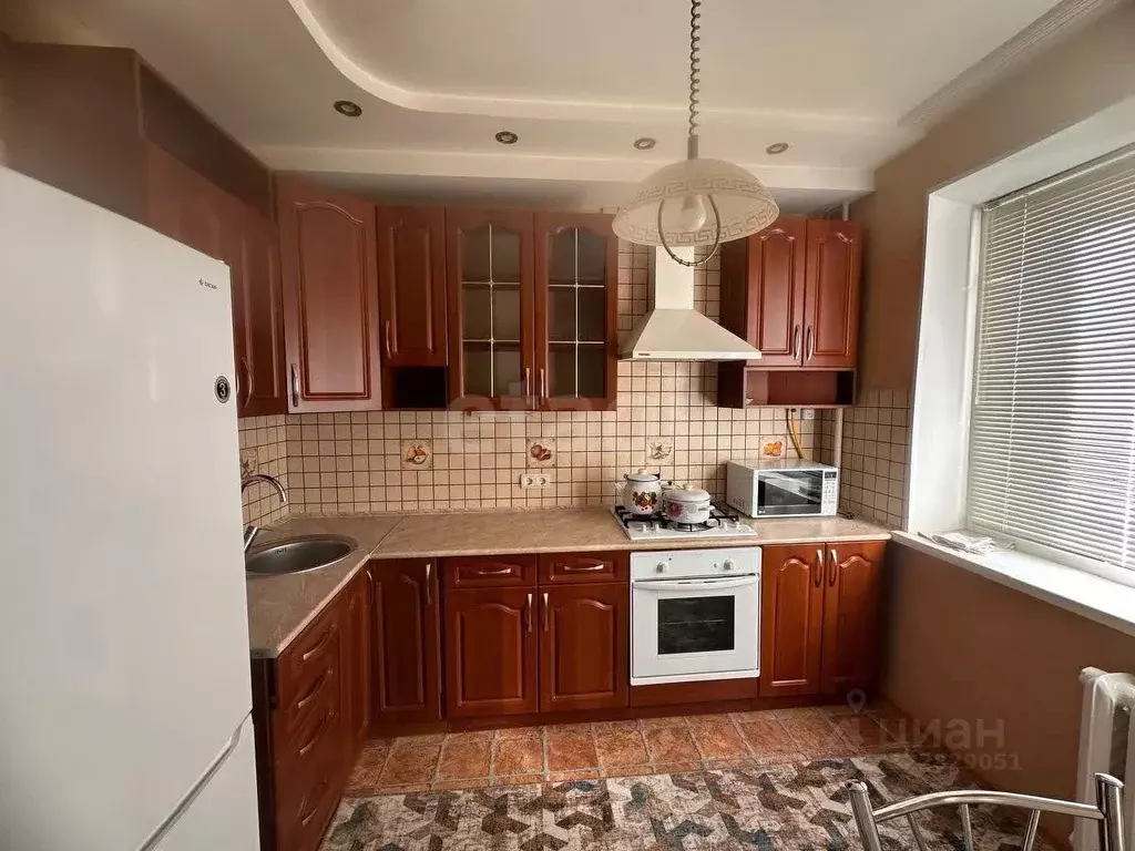 3-к кв. Оренбургская область, Оренбург просп. Гагарина, 25/4 (61.9 м) - Фото 1