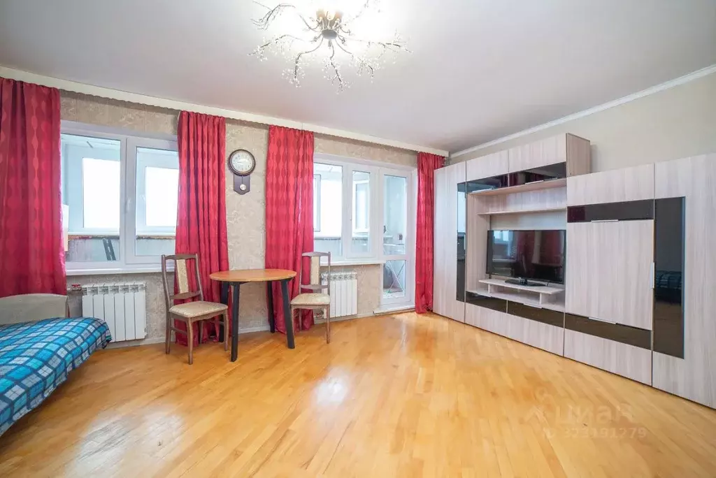 1-к кв. Свердловская область, Екатеринбург ул. Металлургов, 16А (34.7 ... - Фото 2