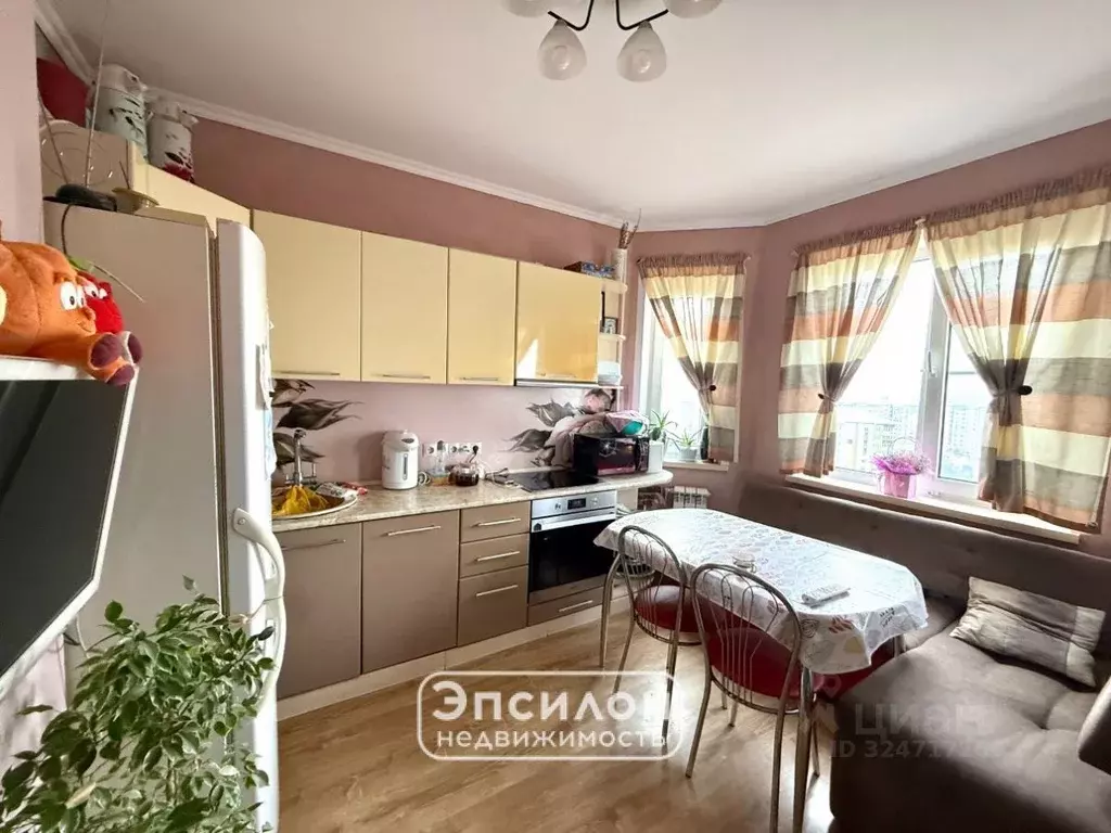 2-к кв. Курская область, Курск просп. Вячеслава Клыкова, 83 (61.24 м) - Фото 1