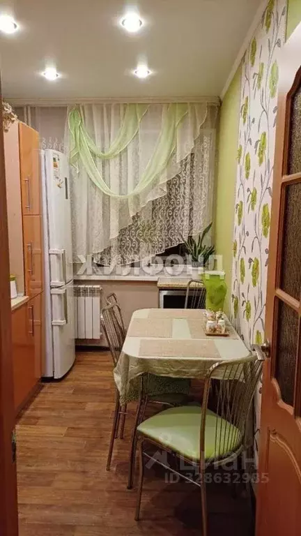 3-к кв. Томская область, Томск просп. Фрунзе, 88 (65.8 м) - Фото 1