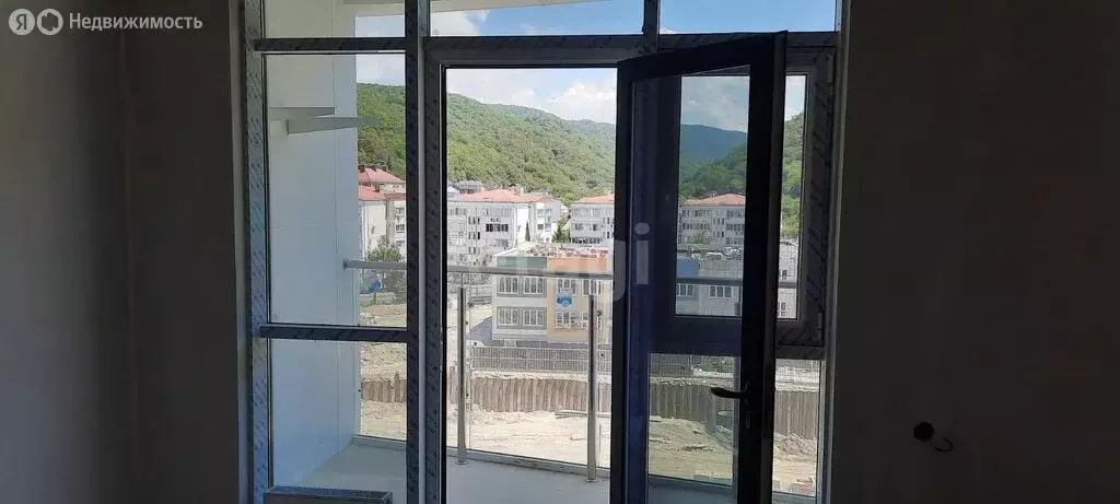 Квартира-студия: село Ольгинка, 3-й микрорайон, 21 (23.73 м) - Фото 0