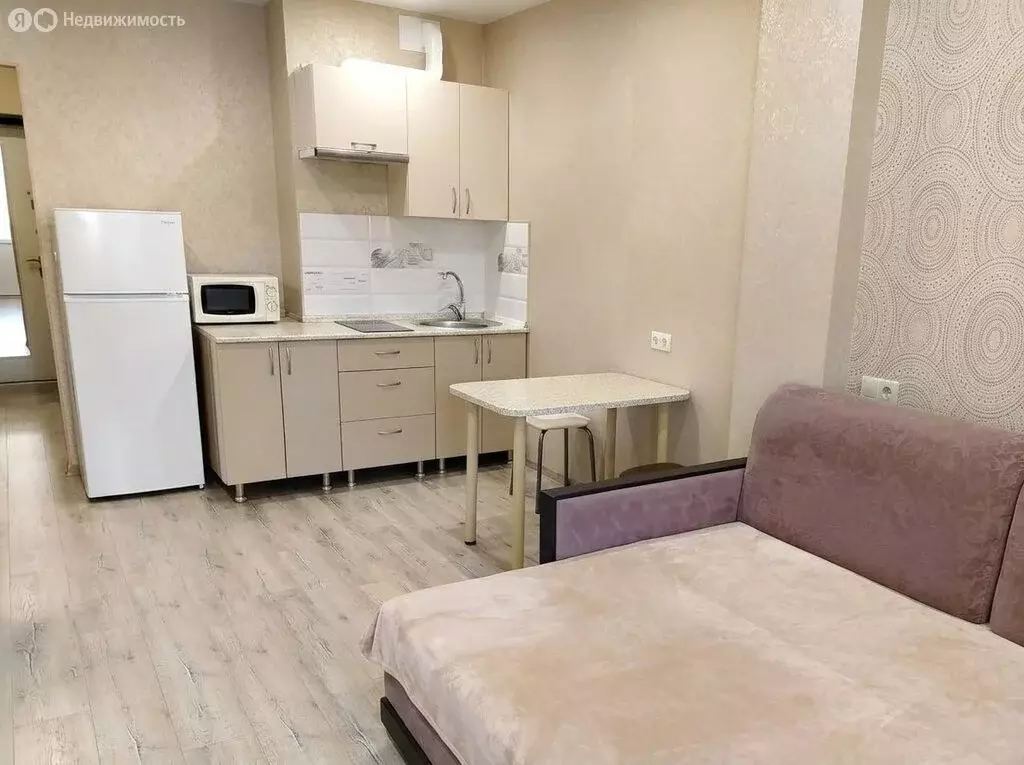 Квартира-студия: Волгоград, район Семь Ветров, бульвар 30-летия ... - Фото 1