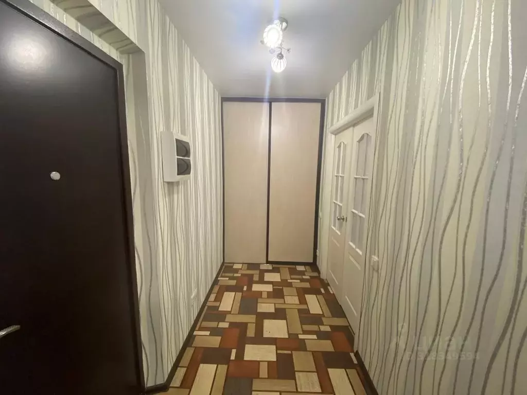 1-к кв. Курганская область, Курган Заозерный жилрайон, 4-й мкр, 17 ... - Фото 1