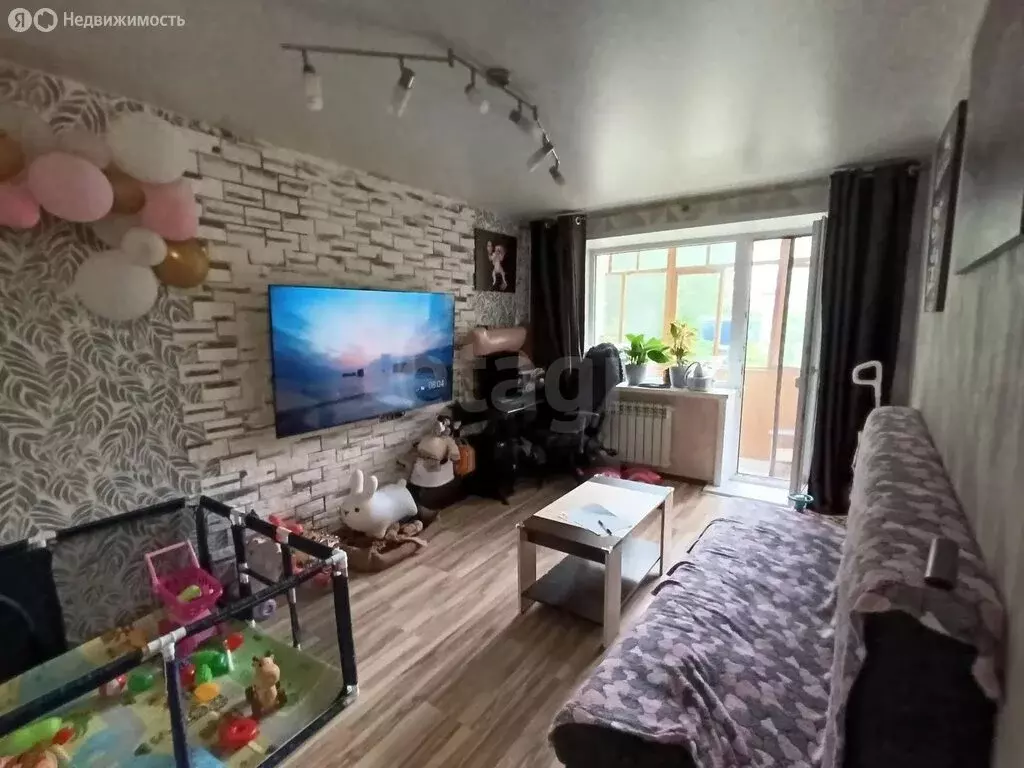 2-комнатная квартира: Качканар, 8-й микрорайон, 10 (41.3 м) - Фото 1