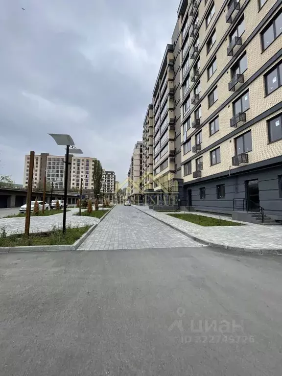 2-к кв. Северная Осетия, Владикавказ Курская ул., 1Д (75.0 м) - Фото 0